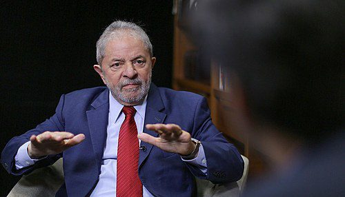 Lula admite corrupção na Petrobras, mas diz que Lava Jato ultrapassou limite