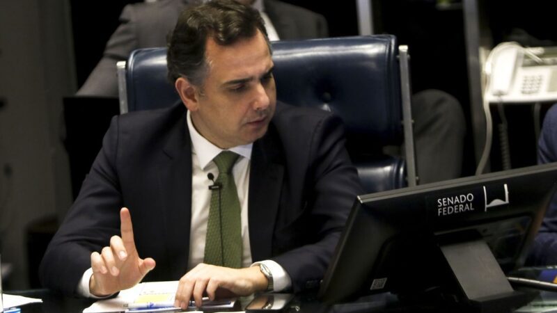 Rodrigo Pacheco critica ataques ao STF, mas defende discussão sobre mudanças