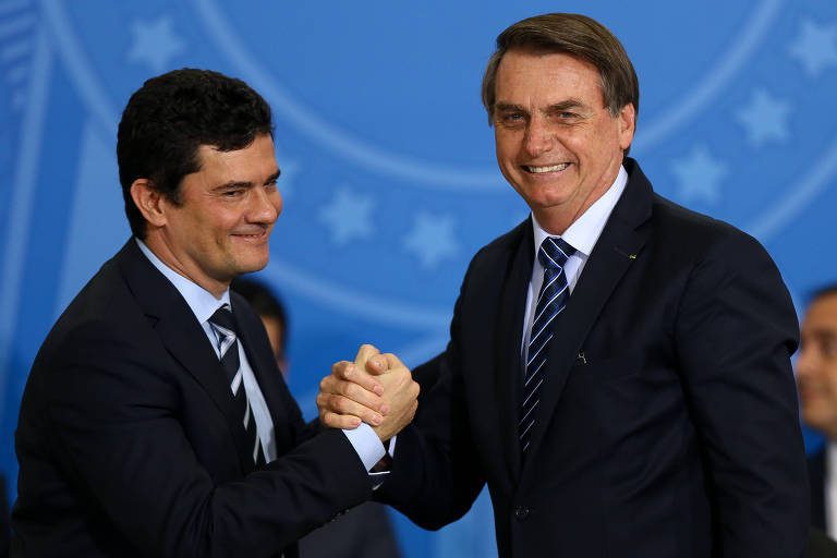 Em defesa de Moro Bolsonaro diz que busca na casa de ex-juiz foi ‘covardia’