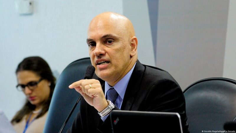 Moraes diz que assédio eleitoral é crime e será combatido civilmente e penalmente