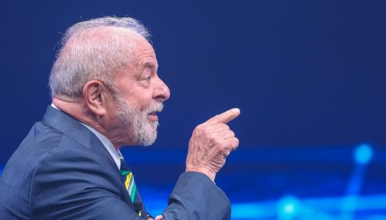 Após vitória, Lula pretende rever indicações de Bolsonaro para embaixadas e posto na ONU