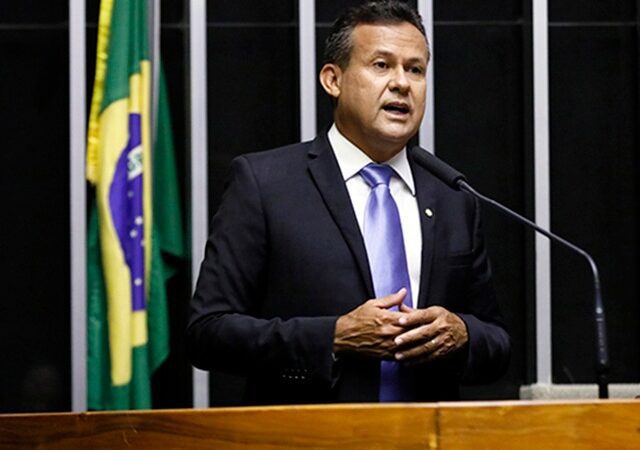 Deputado Neucimar Fraga apresenta Projeto de Lei que proíbe proibir