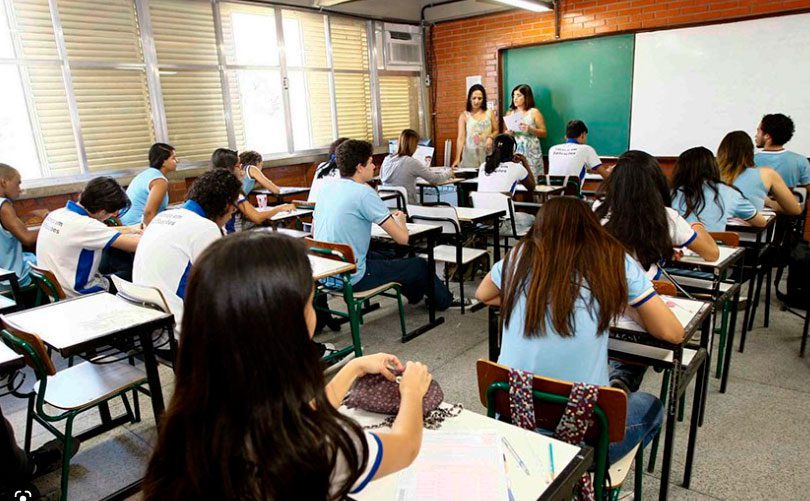 Governo do Estado anuncia Abono Salarial para servidores públicos e Bônus Fundeb para profissionais da Educação