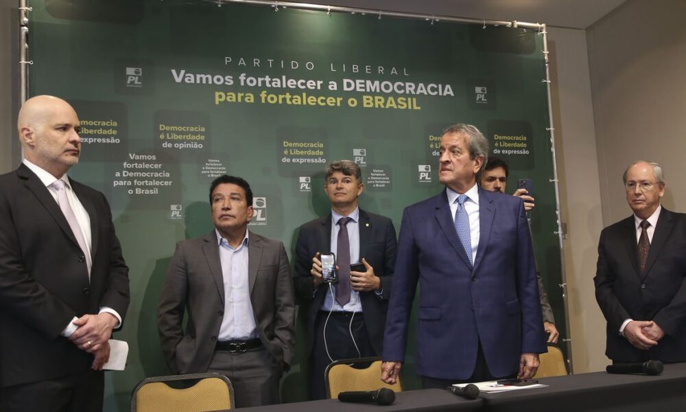 PL aponta que Bolsonaro venceu 2º Turno e pede pro TSE anular votos das urnas de modelos anteriores a 2020