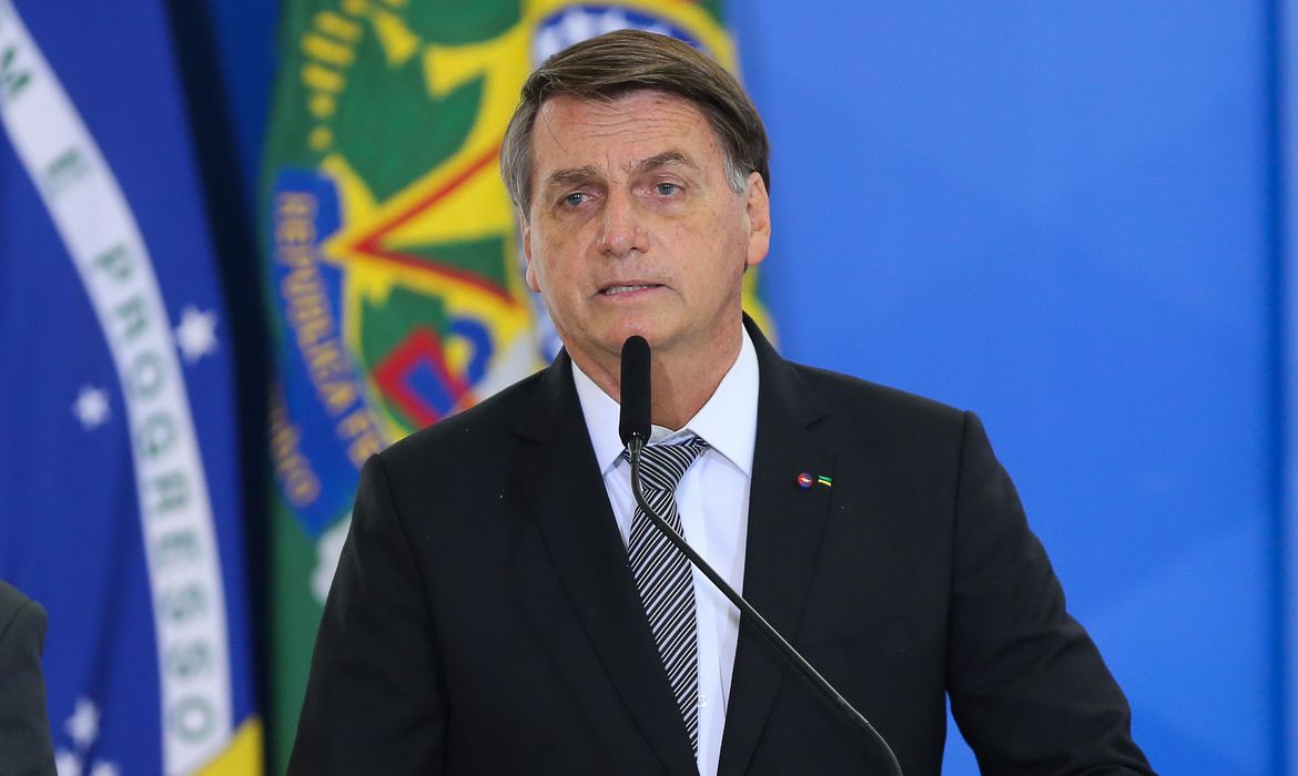 Bolsonaro deve deixar o Brasil nesta quinta (29)