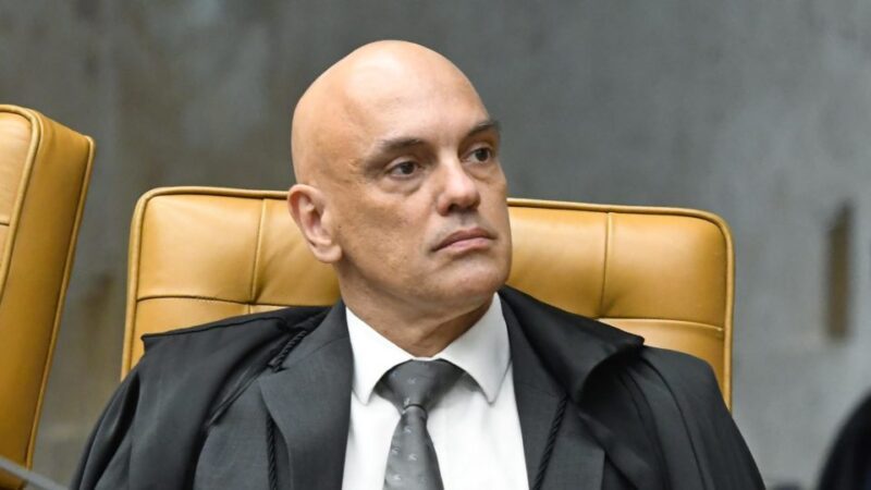 Alexandre de Moraes pede prisão do blogueiro Oswaldo Eustáquio e Bismark Fugazza