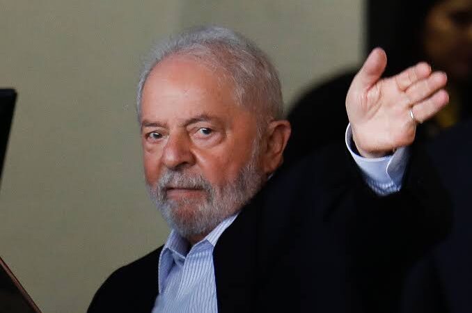 Boletim médico diz que exames de Lula estão dentro da normalidade