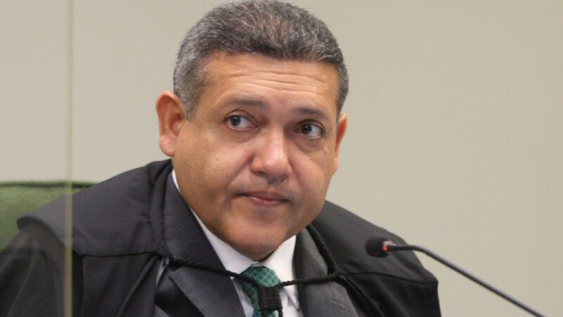 Ministro envia à PGR pedido de Bolsonaro para investigar Lula e Gleisi