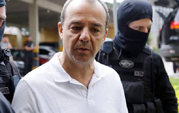 Após seis anos de prisão preventiva Sérgio Cabral deixa cadeia