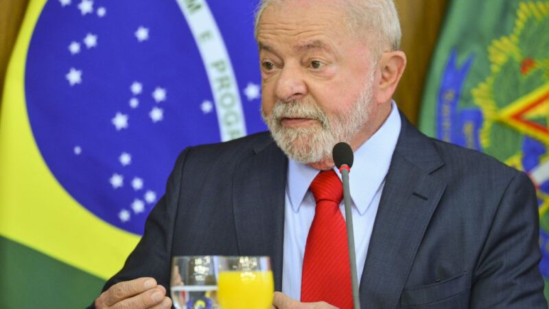 Orçamento é sancionado por Lula, com veto à nova identificação de recursos