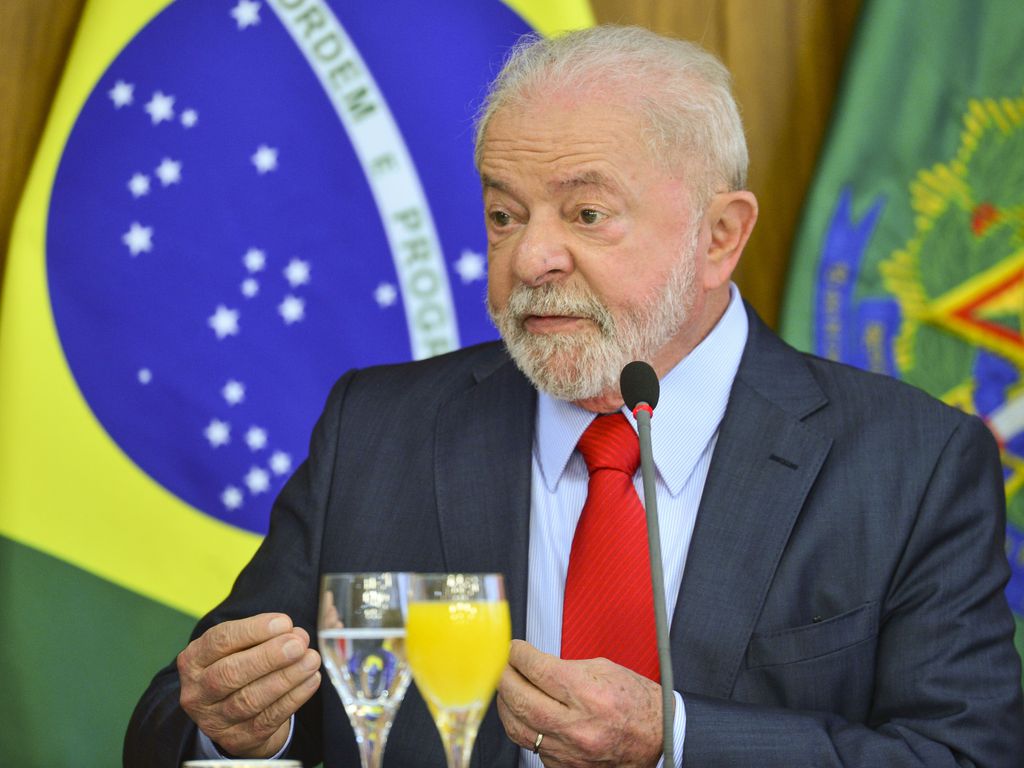 Orçamento é sancionado por Lula, com veto à nova identificação de recursos