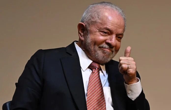 “Narrativas, mesmo que mentirosas, valem mais do que verdades”, diz Lula