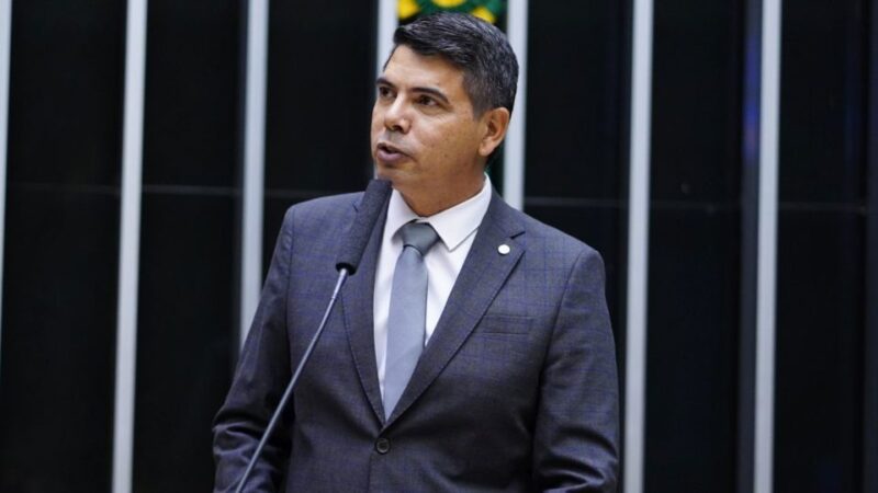 Deputado Messias Donato assina PEC pelo Fim da Impunidade Natalina