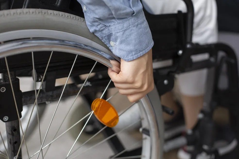 Prédios deverão oferecer cadeira de rodas para casos emergenciais
