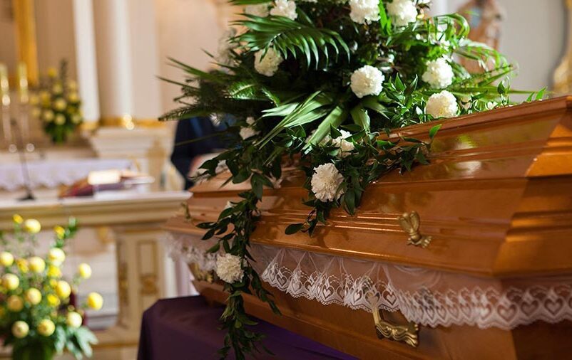 Sergio Meneguelli cria PL que proibi caixões expostos por funerárias em vias públicas
