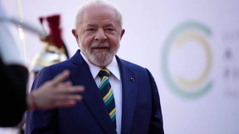 Lula inaugura obra do trecho da Ferrovia de Integração Oeste-Leste