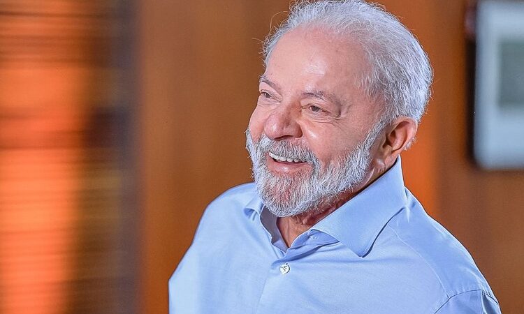 Avaliação do governo Lula é positiva para 42% em agosto
