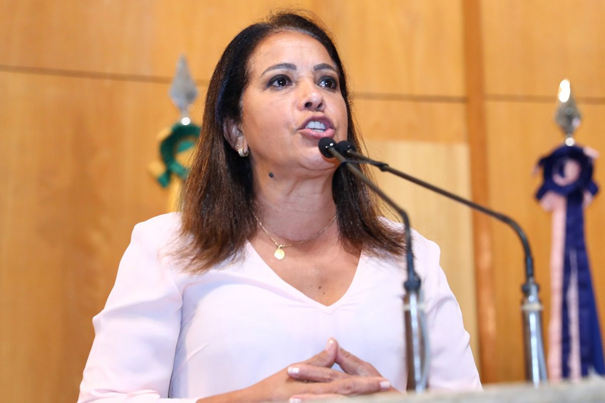 Janete de Sá aprenta Projeto de Lei contra esporotricose