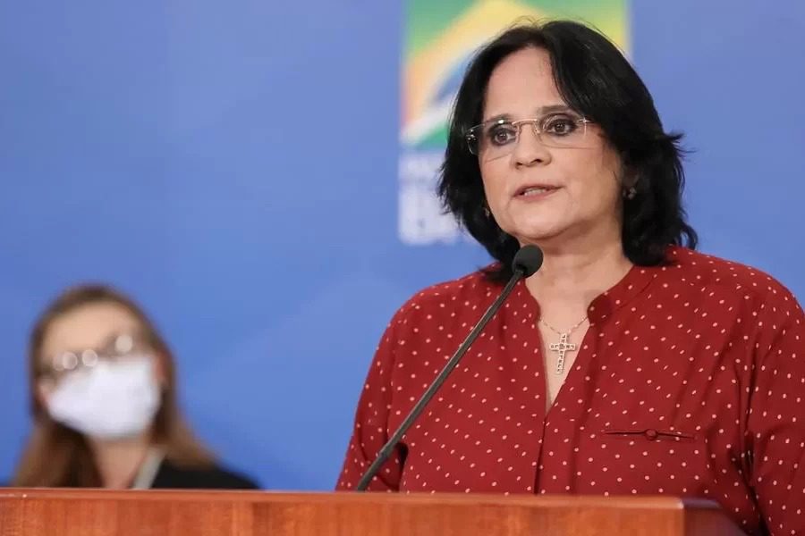 Lançamento da campanha de filiação do movimento ‘Mulher, tome partido’ em Vitória é liderado pela Senadora Damares Alves