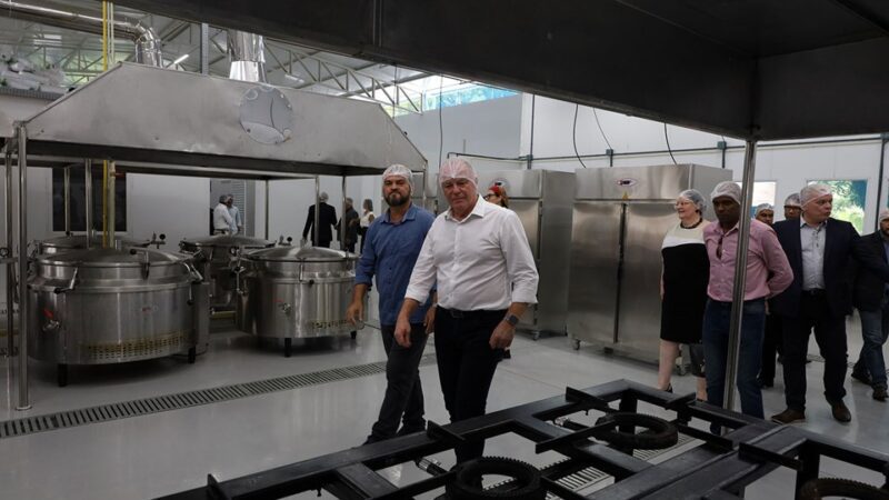 Governo do Estado inaugura cozinha centralizada no Complexo de Viana