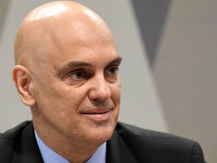 “Além de multa, cassação é necessária”, afirma Moraes sobre deepfake na eleição