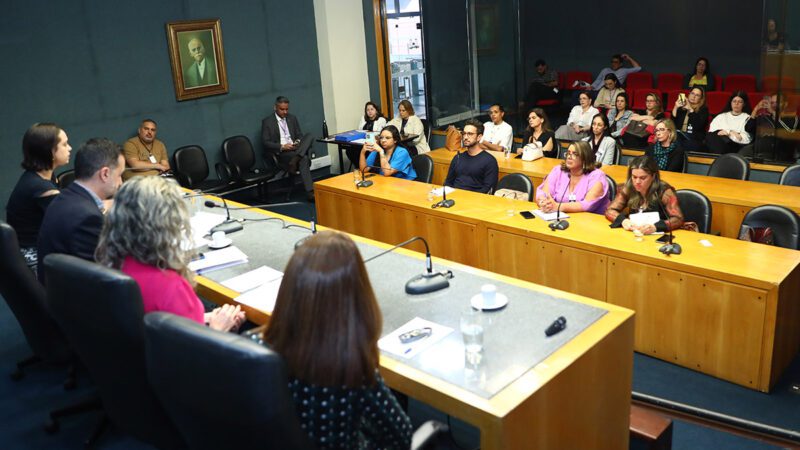 Frente debate prevenção e combate à obesidade