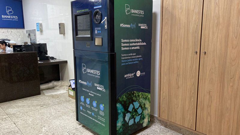 Assembleia ganha máquina de recicláveis