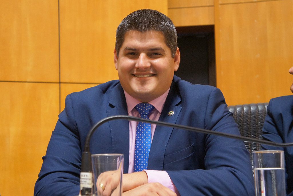 Deputado Alexandre Xambinho Conquista Primeira Sala de Telemedicina para Montanha e Revoluciona Atendimento Médico na Região